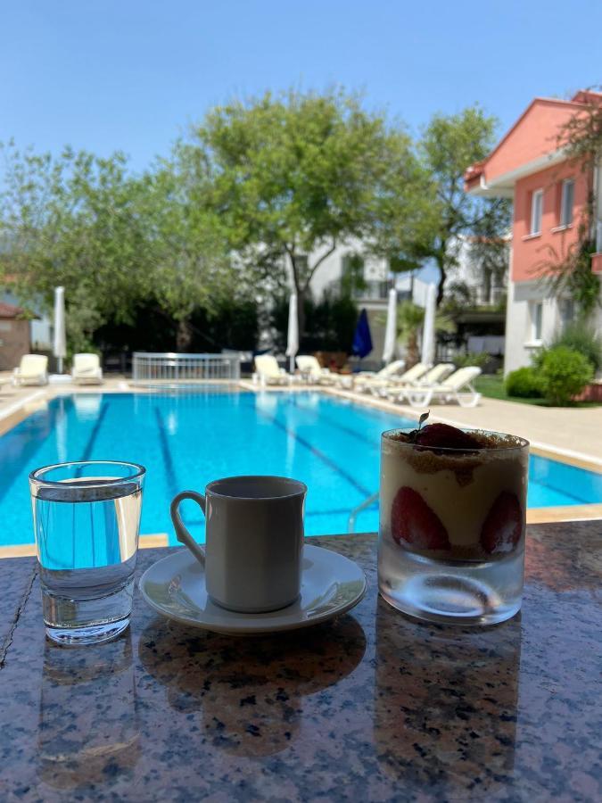 Safak Apart & Hotel Далян Екстериор снимка