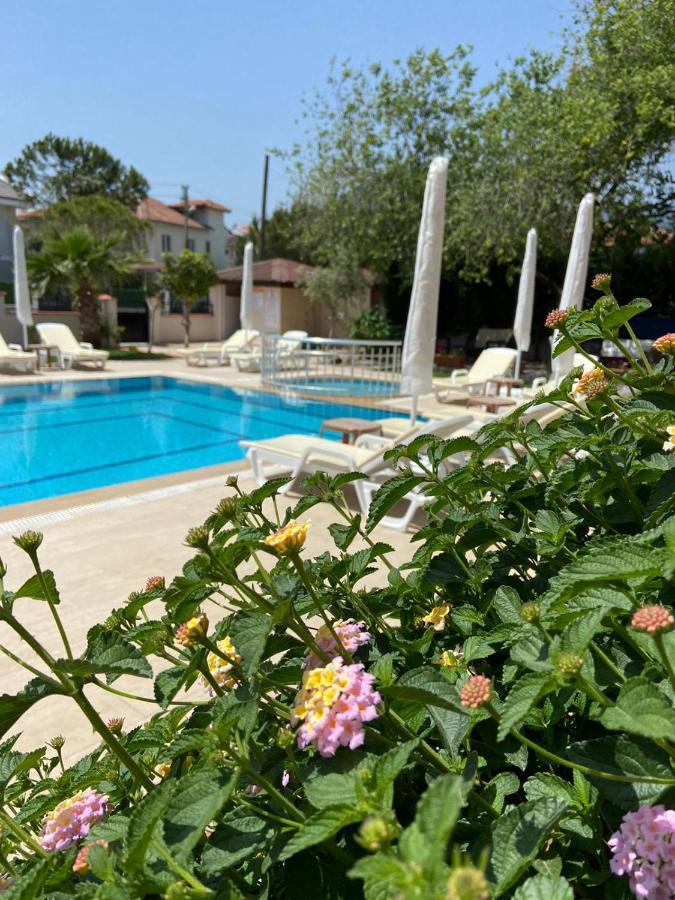 Safak Apart & Hotel Далян Екстериор снимка