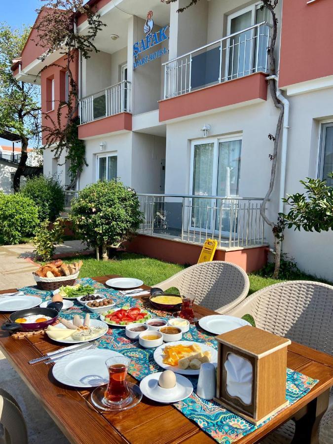 Safak Apart & Hotel Далян Екстериор снимка
