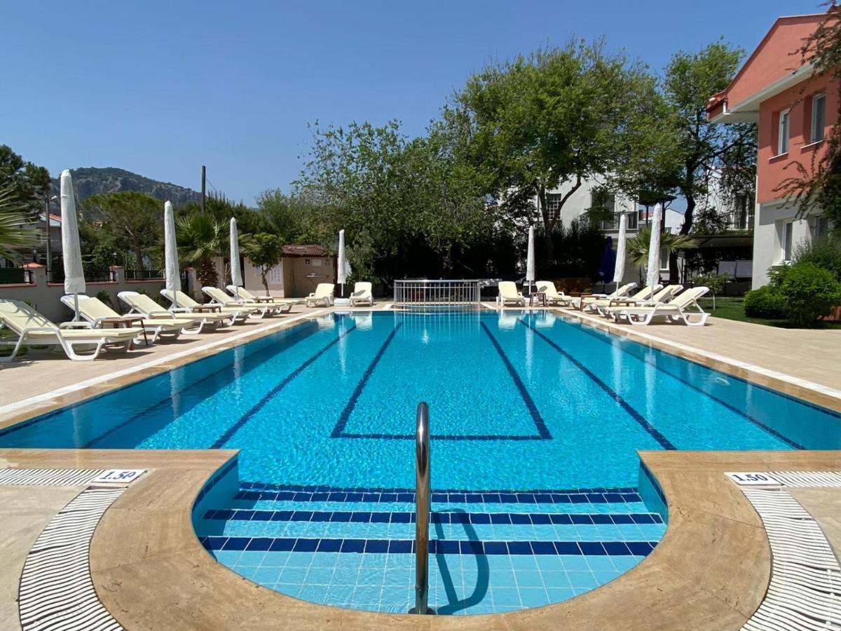 Safak Apart & Hotel Далян Екстериор снимка