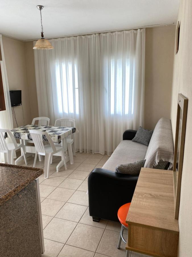 Safak Apart & Hotel Далян Екстериор снимка